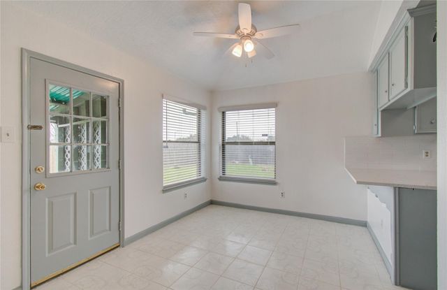 2538 Knights Circle, Stafford, TX 77477