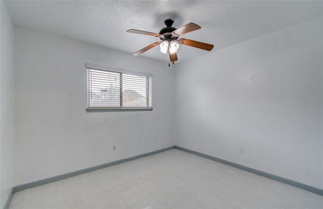 2538 Knights Circle, Stafford, TX 77477