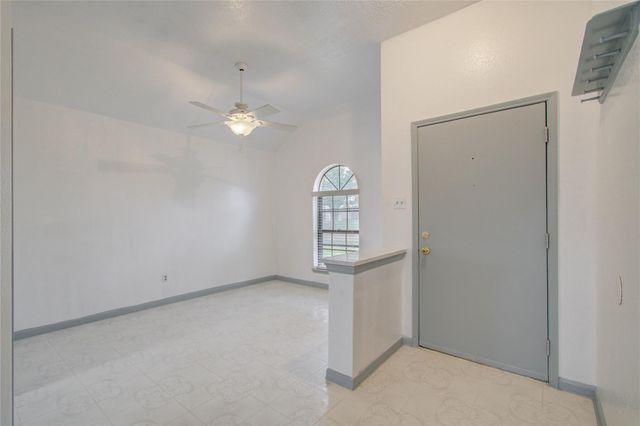 2538 Knights Circle, Stafford, TX 77477