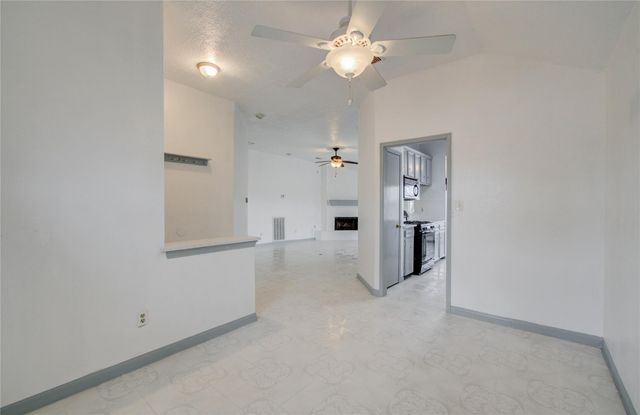 2538 Knights Circle, Stafford, TX 77477