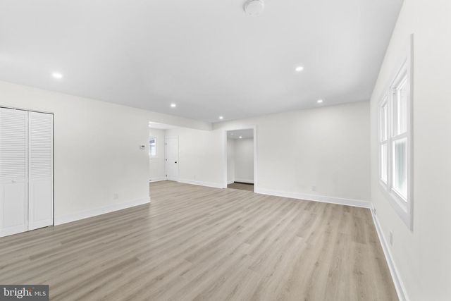 100 COLWICK DR, Somers Point, NJ 08244