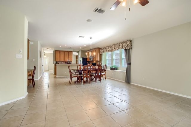 18720 Royal Pointe DR, Pflugerville, TX 78660