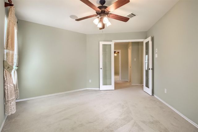 18720 Royal Pointe DR, Pflugerville, TX 78660