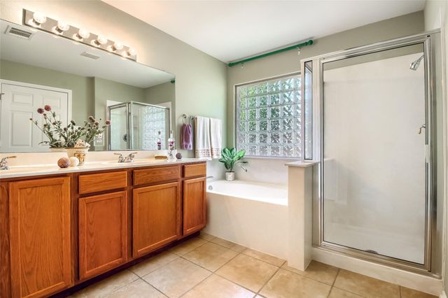 18720 Royal Pointe DR, Pflugerville, TX 78660