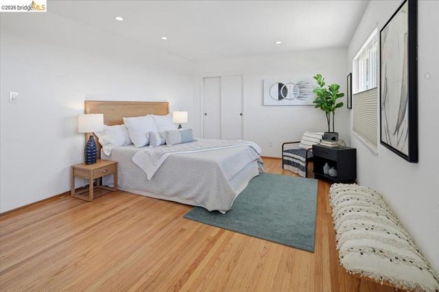 132 Rishell Dr, Oakland, CA 94619