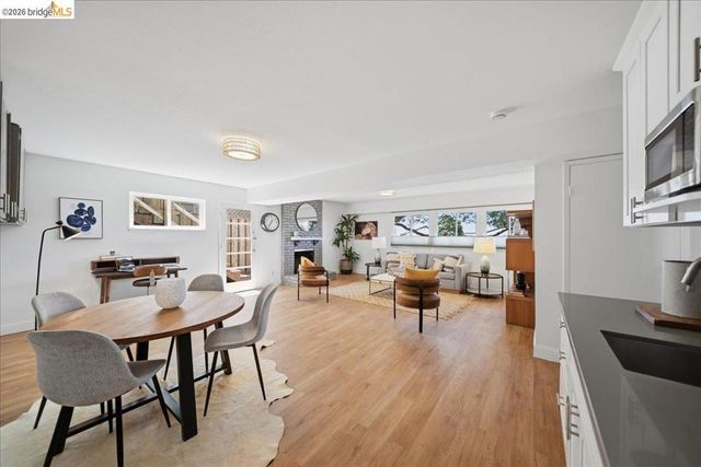132 Rishell Dr, Oakland, CA 94619