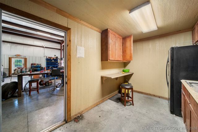 2805 E Admiral Place, Tulsa, OK 74110