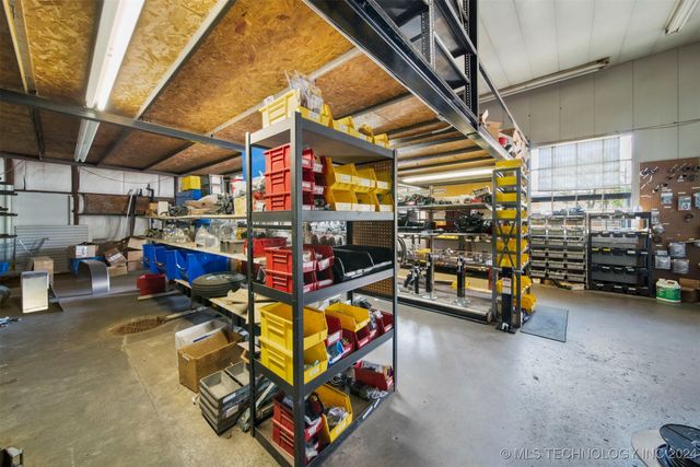 2805 E Admiral Place, Tulsa, OK 74110