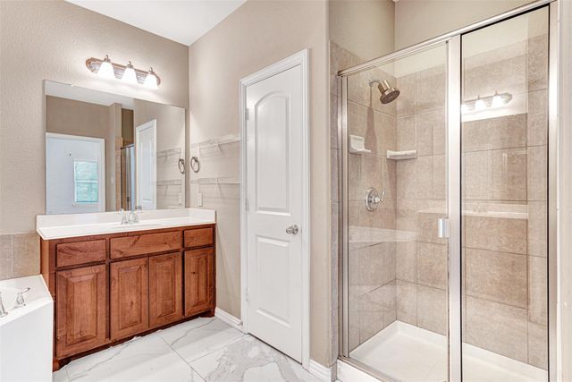 3724 Sicily Street, Irving, TX 75038