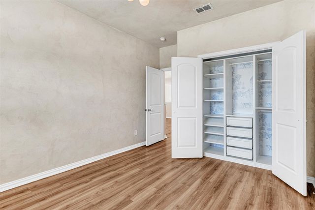 3724 Sicily Street, Irving, TX 75038
