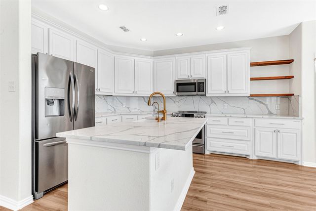 3724 Sicily Street, Irving, TX 75038