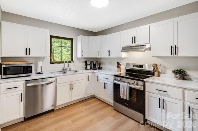 950 Main Street 5, Chimney Rock, NC 28720