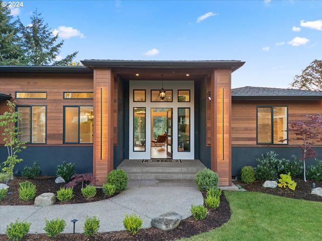 19697 Se COTTONWOOD St, Milwaukie, OR 97267