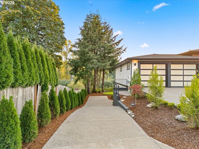 19697 Se COTTONWOOD St, Milwaukie, OR 97267