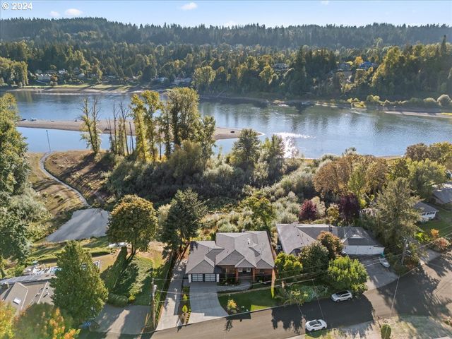 19697 Se COTTONWOOD St, Milwaukie, OR 97267