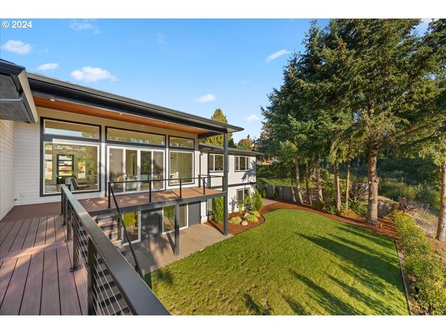 19697 Se COTTONWOOD St, Milwaukie, OR 97267