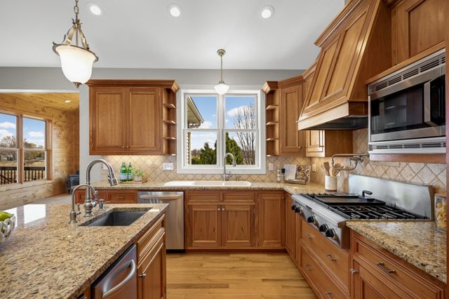 14275 Geneva Avenue N, Hugo, MN 55038