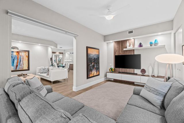 17629 Ashbourne Way A, Boca Raton, FL 33496