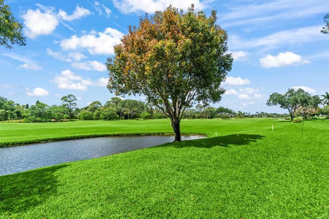 17629 Ashbourne Way A, Boca Raton, FL 33496