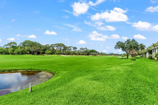 17629 Ashbourne Way A, Boca Raton, FL 33496