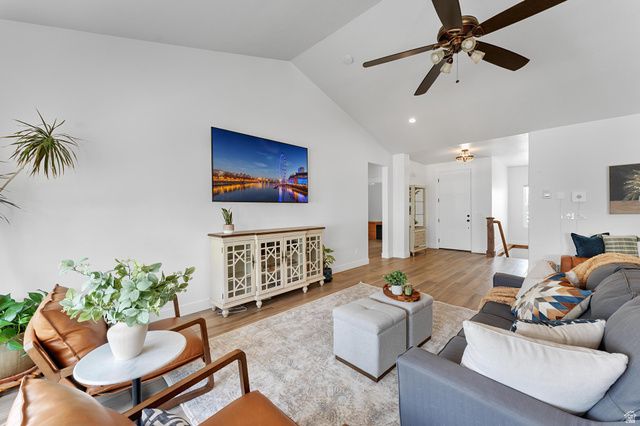 3727 S LARKSPUR CIR, Saratoga Springs, UT 84045