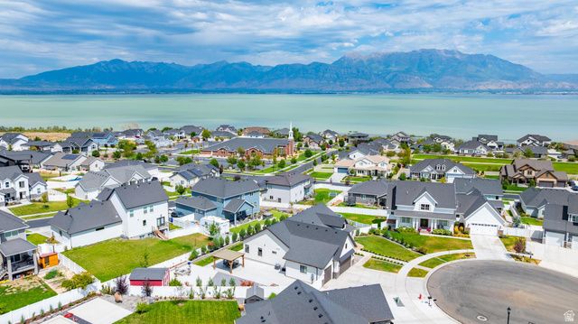 3727 S LARKSPUR CIR, Saratoga Springs, UT 84045