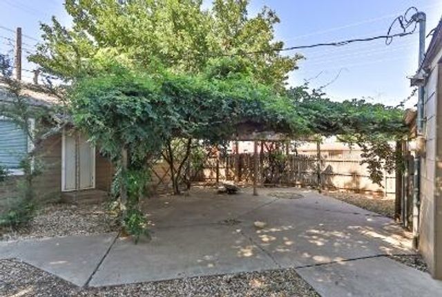 2517 33rd Street, Lubbock, TX 79410