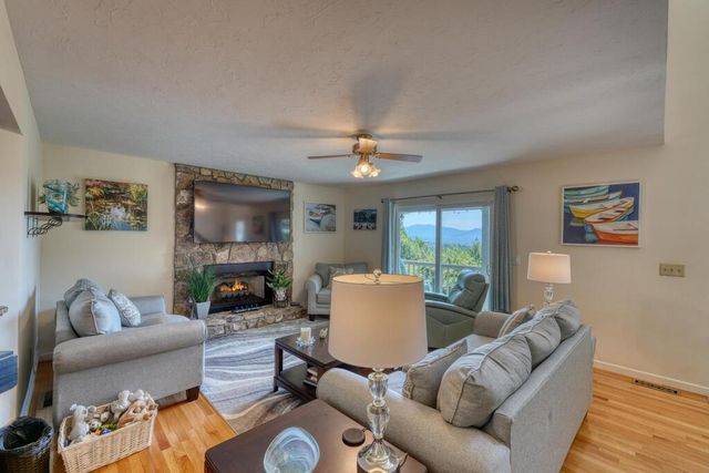 51 Sourwood Lane, Hayesville, NC 28904