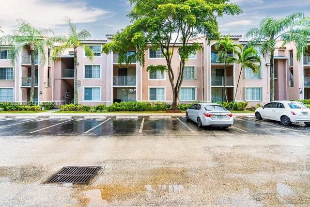12166 Saint Andrews Place 104, Miramar, FL 33025