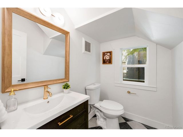 2343 Dahlia St, Denver, CO 80207