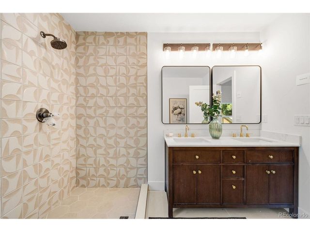 2343 Dahlia St, Denver, CO 80207