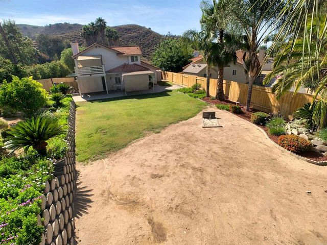 12702 Los Coches Ct., Lakeside, CA 92040