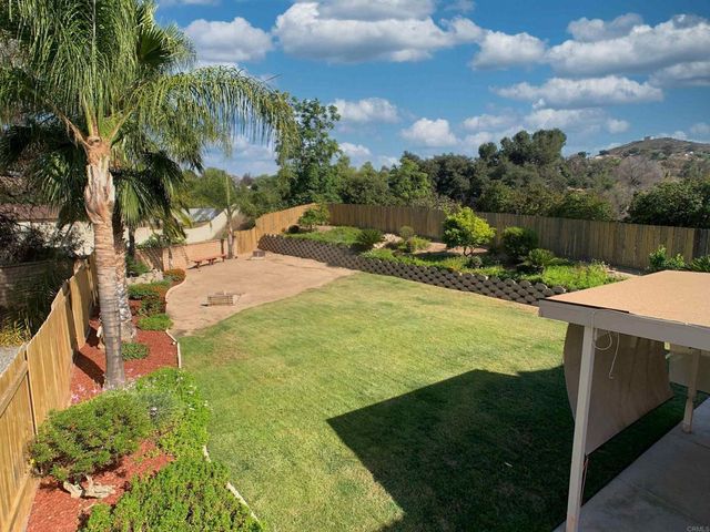 12702 Los Coches Ct., Lakeside, CA 92040