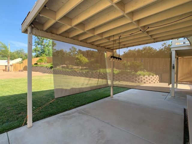 12702 Los Coches Ct., Lakeside, CA 92040