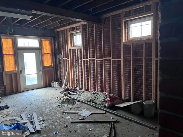 20 N MAIN ST, Richlandtown, PA 18955