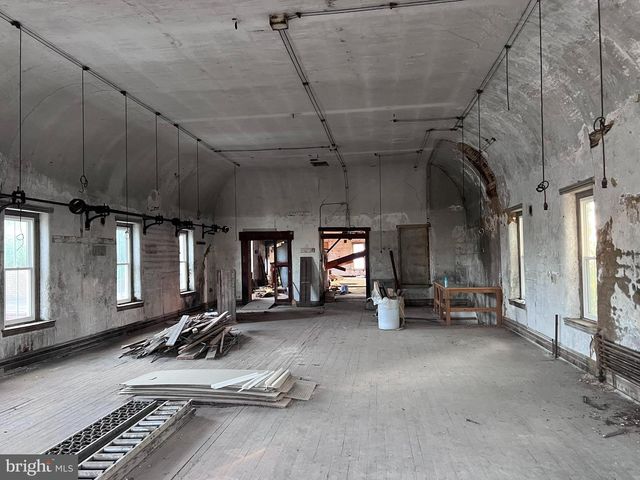 20 N MAIN ST, Richlandtown, PA 18955