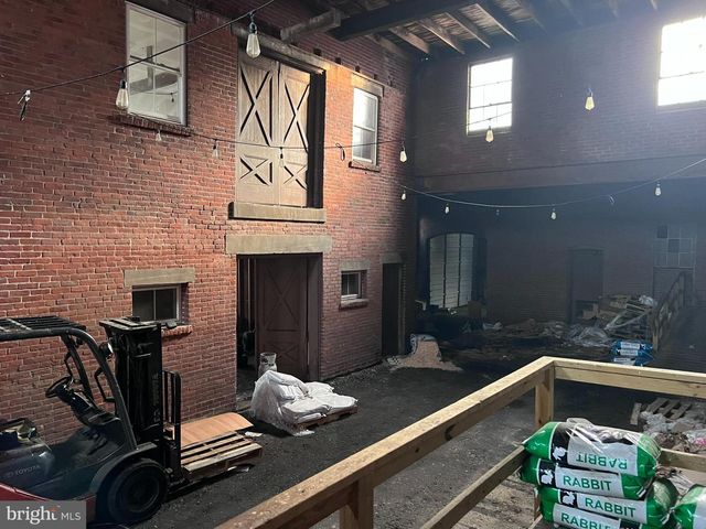 20 N MAIN ST, Richlandtown, PA 18955