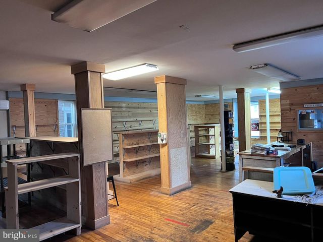 20 N MAIN ST, Richlandtown, PA 18955