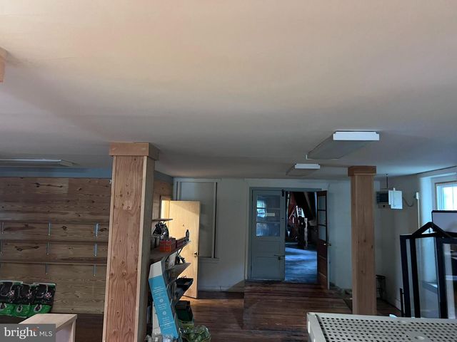 20 N MAIN ST, Richlandtown, PA 18955