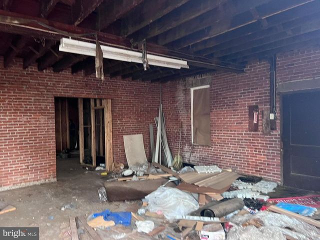 20 N MAIN ST, Richlandtown, PA 18955