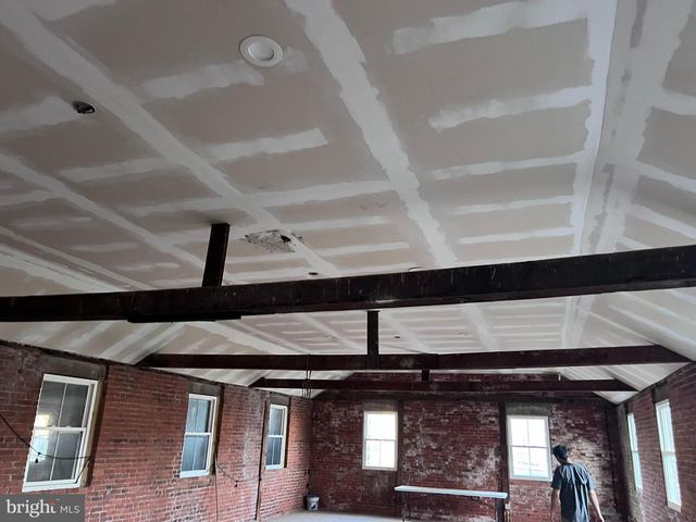 20 N MAIN ST, Richlandtown, PA 18955