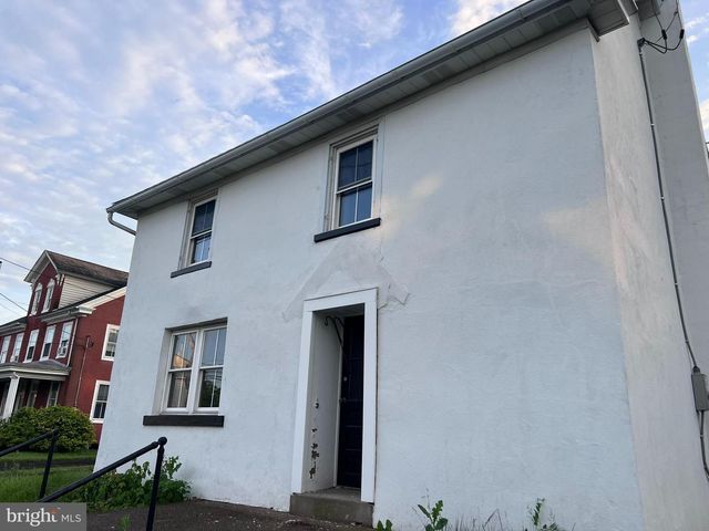 20 N MAIN ST, Richlandtown, PA 18955