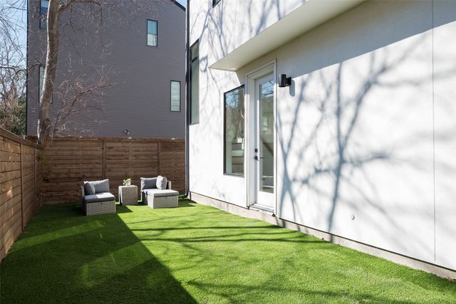 2315 Kirby Street D, Dallas, TX 75204