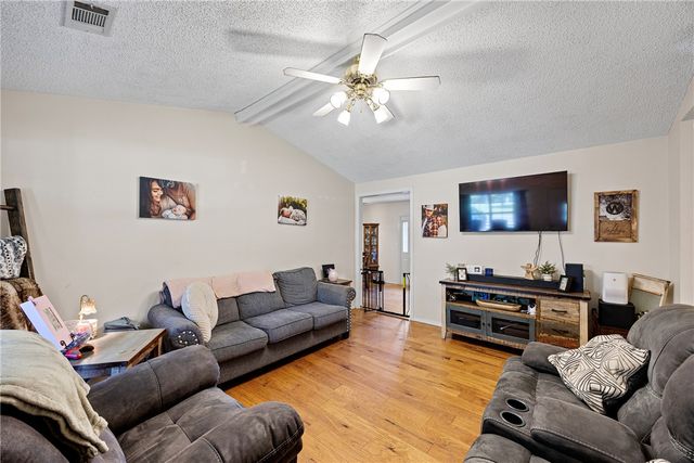 80 Kaeli Cove, Dover, AR 72837