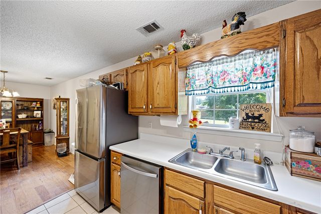 80 Kaeli Cove, Dover, AR 72837