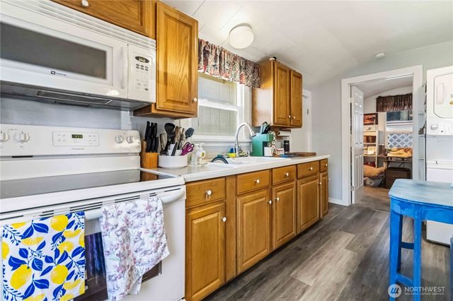 336 SW 3rd Avenue, Castle Rock, WA 98611