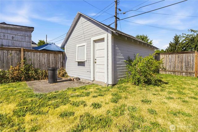 336 SW 3rd Avenue, Castle Rock, WA 98611