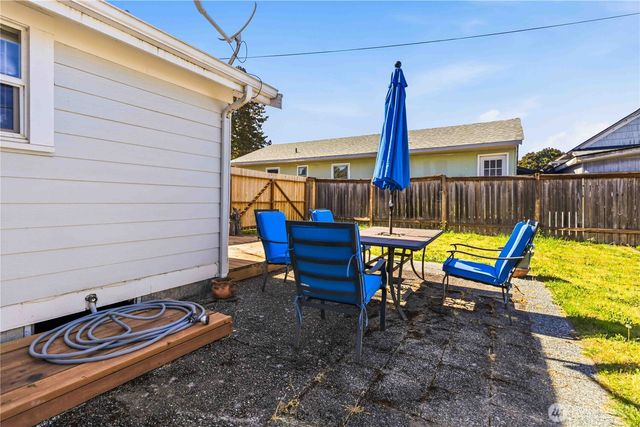 336 SW 3rd Avenue, Castle Rock, WA 98611