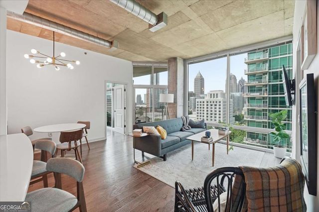 923 Peachtree Street NE 1328, Atlanta, GA 30309