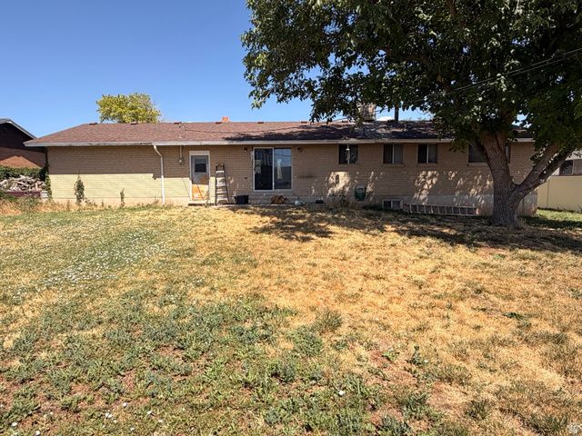 1274 S 1250 E, Clearfield, UT 84015